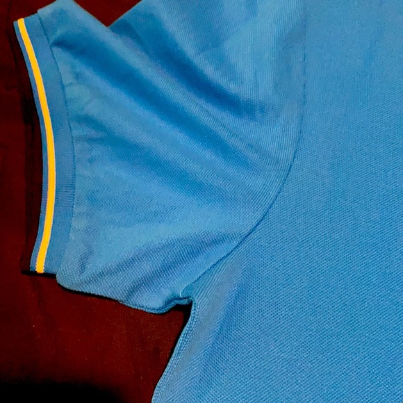 Prada - Picture 2 of 7